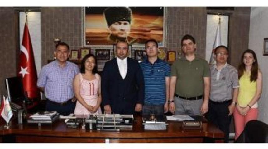 &Ccedil;inli Heyet Afyonkarahisar&rsquo;ın Meşhur Tadiki Kirazını İnceledi