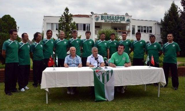 Bursaspor’un Altyapısında Görev Dağılımı Yapıldı