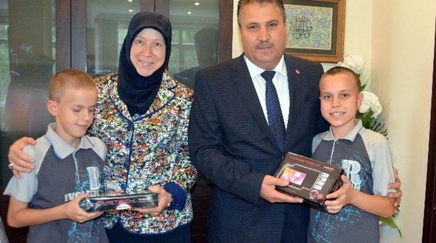 K&ouml;pek Saldırısında Yaralanan Serhat Can&rsquo;ı Sevindiren Hediye