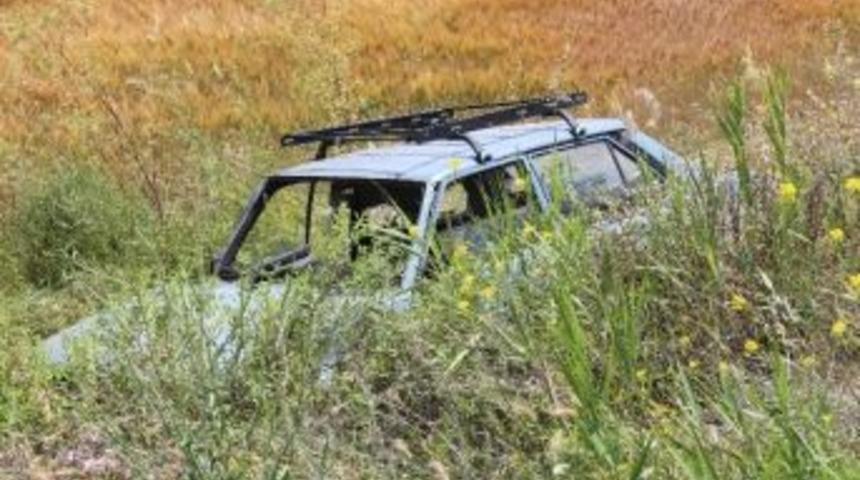 Otomobil Şarampole U&ccedil;tu, S&uuml;r&uuml;c&uuml; Yaralandı