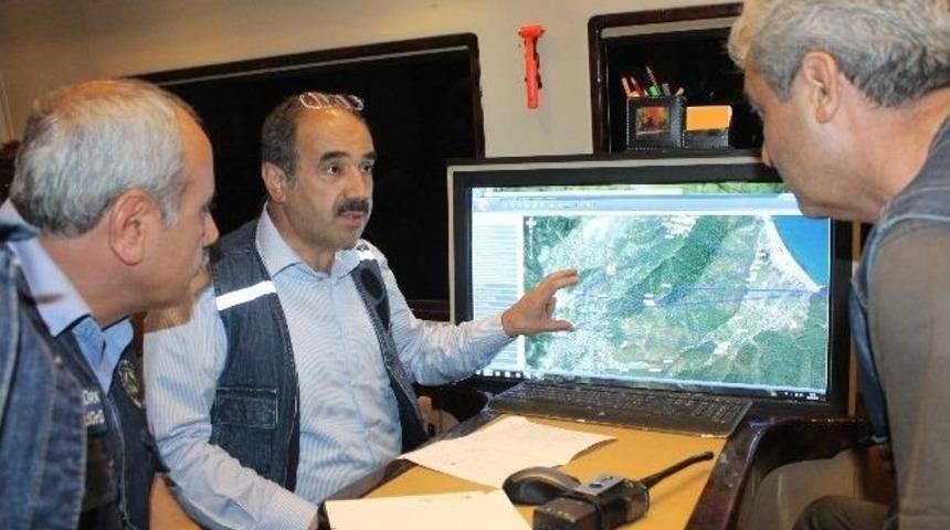 Orman Genel M&uuml;d&uuml;r&uuml; &Uuml;zmez Yangın B&ouml;lgesinde