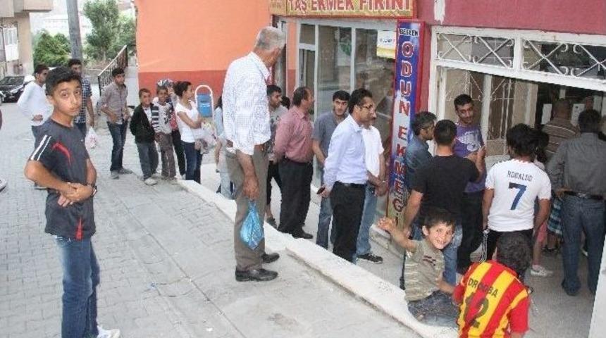 Hakkari&rsquo;de Pide Zammı Polemiği