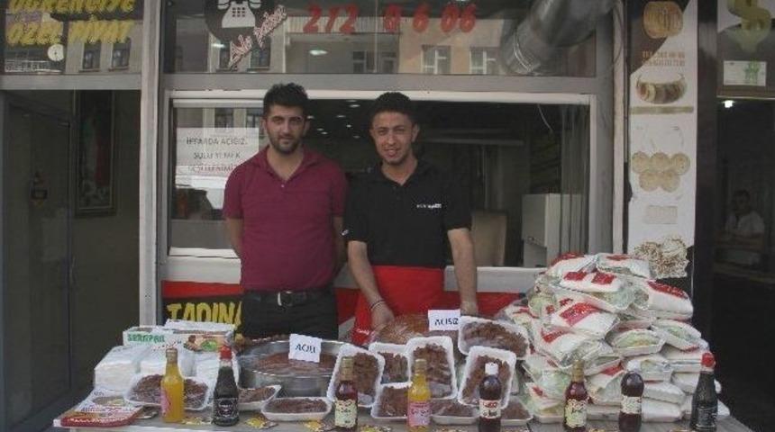 Hakkari'de &Ccedil;iğk&ouml;fteye Yoğun İlgi