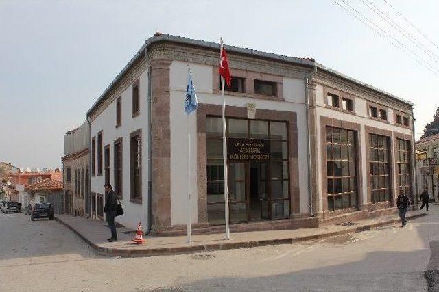 Urla’nın Belediye Tiyatrosu Kuruluyor