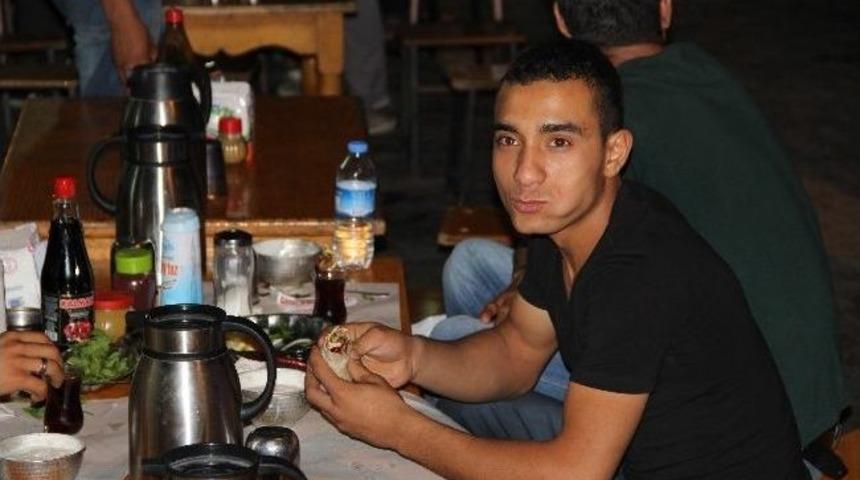 Şanlıurfa'da Ciğer Kebabı İle Sahur