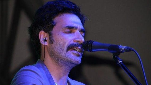 Uğur Işılak, Dombra Şarkısının Orijinalini Seslendirdi