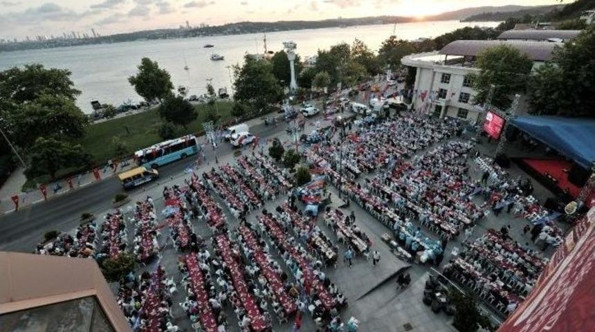 Beykozlular İlk İftarda Belediye Meydanı&rsquo;nda Buluştu