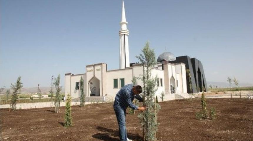 Belediyeden &Uuml;niversiteye Destek