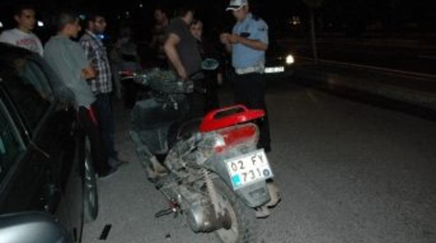 Motosiklet &Ccedil;ocuğa &Ccedil;arptı: 1 Yaralı
