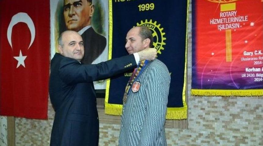 Nemrut Rotary Kul&uuml;b&uuml;nde Devir Teslim T&ouml;reni Yapıldı