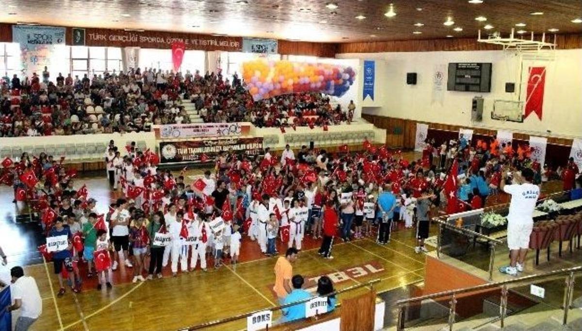 Hedef, 10 Bin Gence Spor Yaptırmak