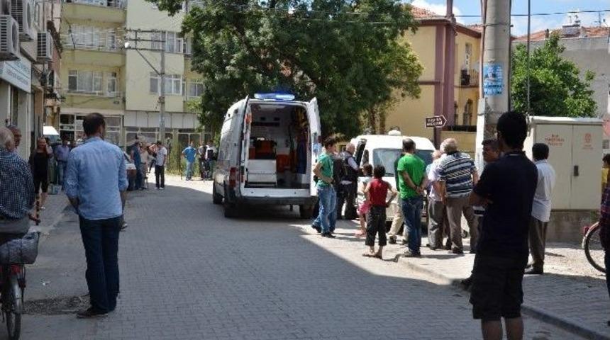 Tartıştığı Eşini &Ouml;ld&uuml;rd&uuml;