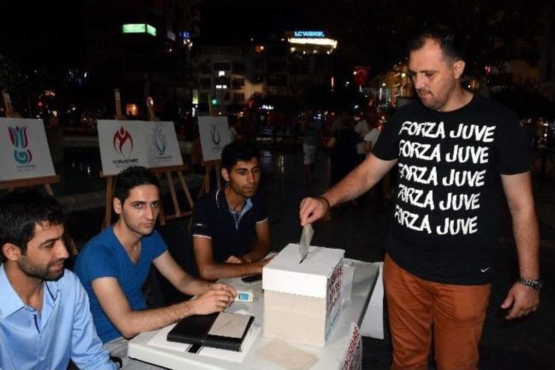 Yunusemre Logosu İ&ccedil;in Sandıklar Kuruldu