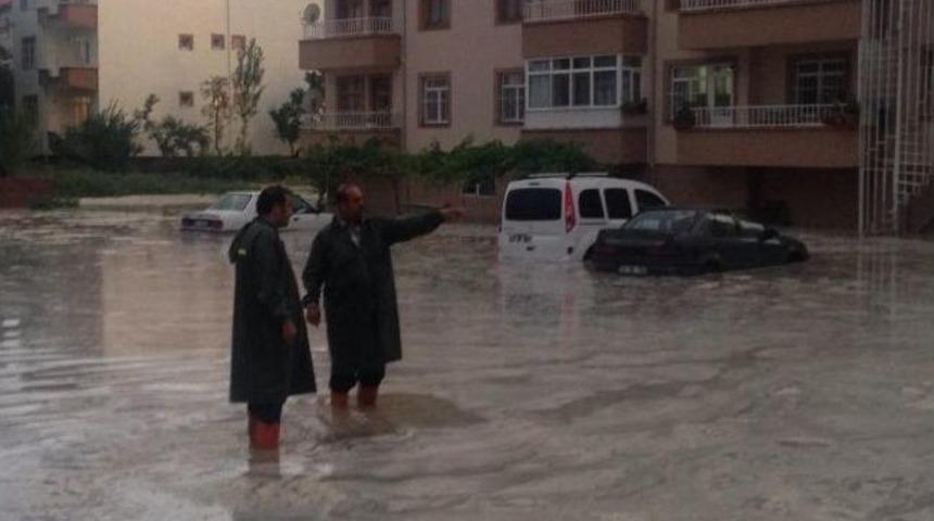 &Ccedil;orum&rsquo;da Sağanak Yağış