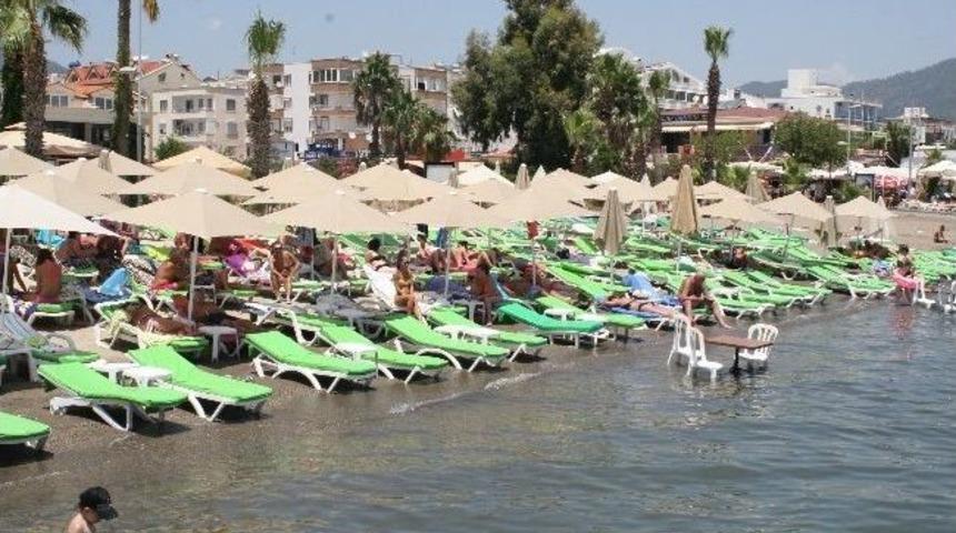 Marmaris Sahilleri Ramazanda Turistlere Kaldı