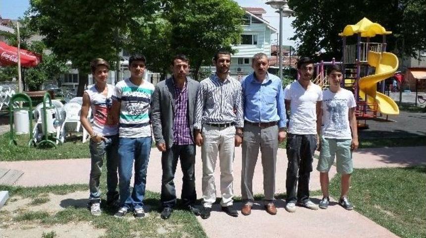 Serdivanlı Gen&ccedil;ler&rsquo;den Uyuşturucuya Hayır Eylemi