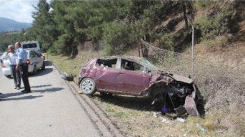 Karab&uuml;k&rsquo;te Trafik Kazası: 4 Yaralı