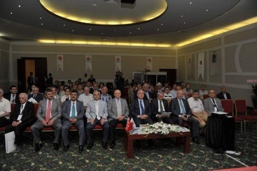 "d&uuml;nya Uygarlığı İ&ccedil;inde T&uuml;rk Uygarlığı Tarih Ve Dil Meseleleri Kurultayı"