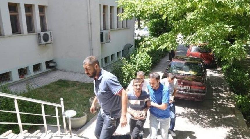 Uşak’ta Silahlı Çatışmaya Karışanlar Adliyeye Sevk Edildi