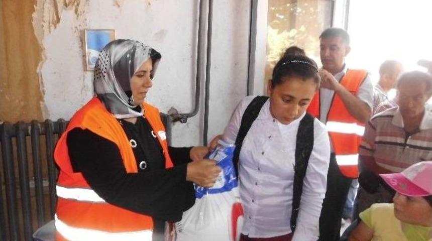 Kimse Yok Mu Derneği'nden Gıda Yardımı