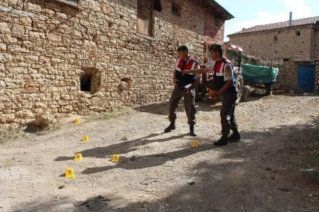 Silahlı Kavga: 1 &Ouml;l&uuml;, 3 Yaralı