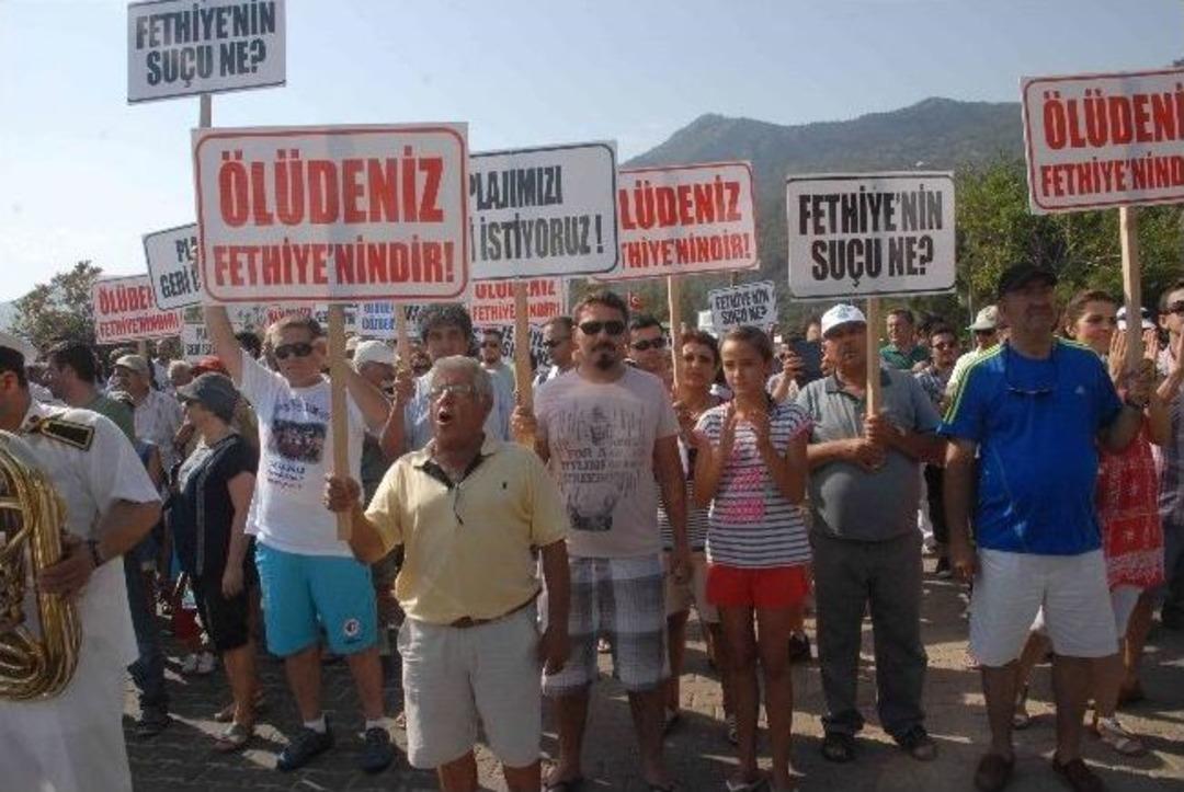 Fethiyeliler Plajlar İ&ccedil;in Eylem Yaptı