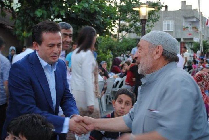 İstanbul'un En Uç Mahallesinde 3 Bin Kişi İftar Heyecanı Yaşadı G4