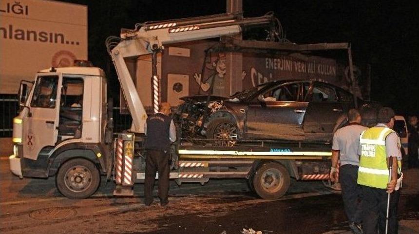 Başkent'te Trafik Kazası: 1 &Ouml;l&uuml;, 5 Yaralı