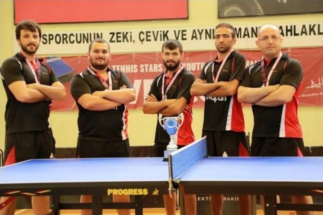 Divapan Destan Yazmaya Devam Ediyor