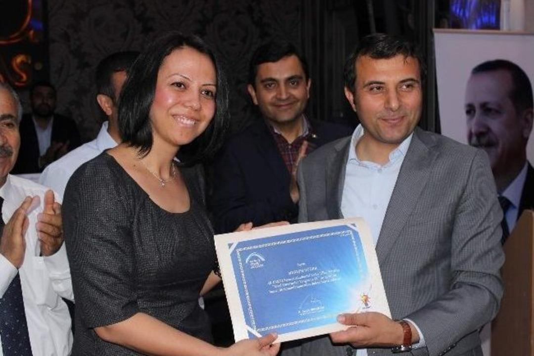 Ak Parti İl Danışma Meclisi Toplantısını İftar Yemeği İle Birleştirdi