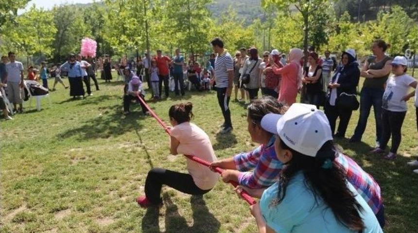 Ko-mek Ailesinden Yılsonu Pikniği