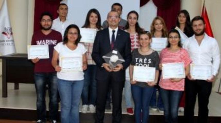 Yarının Liderleri İk&ccedil;&uuml;&rsquo;de Buluştu