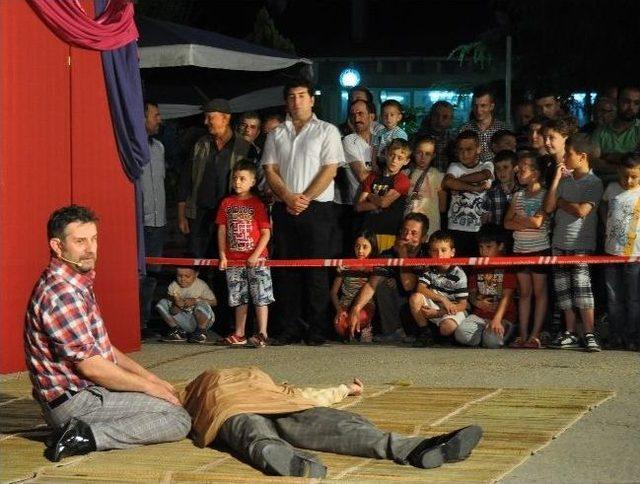 Şehir Tiyatrosu’na Orhangazi’de Yoğun İlgi