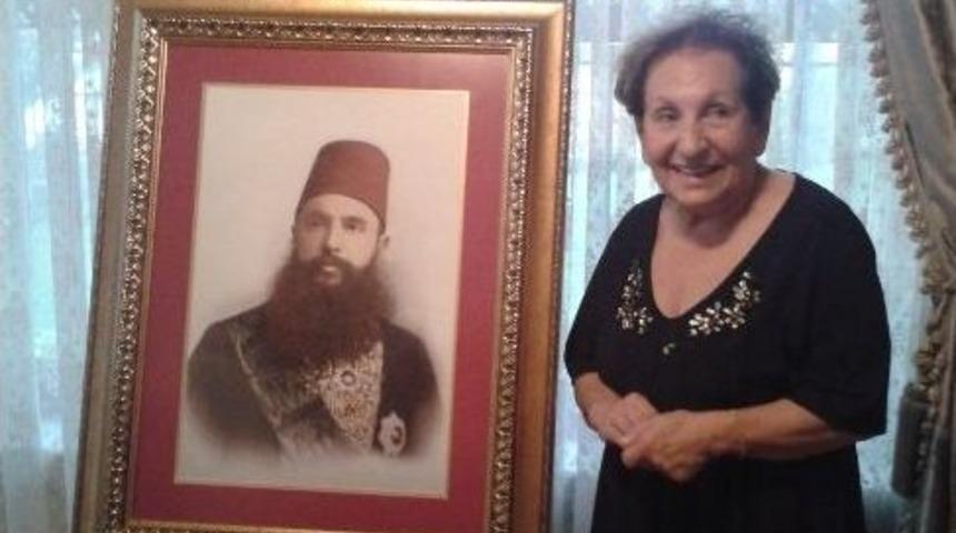 Sırrı Paşa&rsquo;nın Torununun Kızı Dede Ocağında