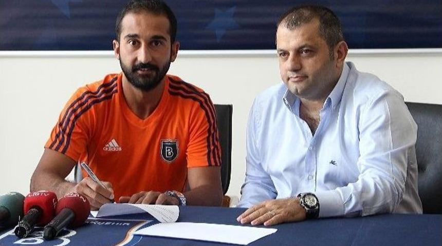 İstanbul Başakşehir, Volkan Babacan'ı Renklerine Bağladı