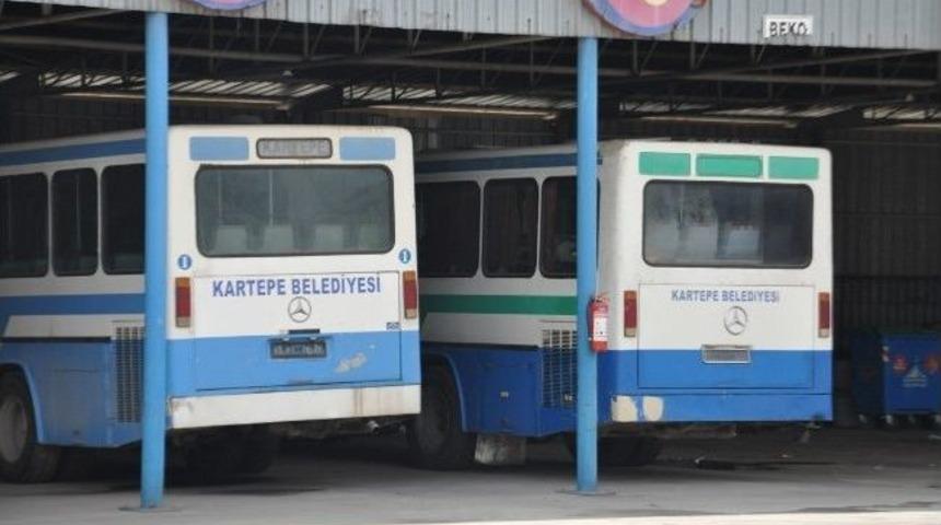 Kartepe Belediyesi Ekonomik &Ouml;mr&uuml;n&uuml; Doldurmuş Ara&ccedil;ları Satışa &Ccedil;ıkardı