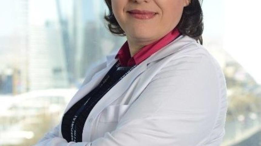 Aşırı Terlemeye Botoks &Ouml;nlemi