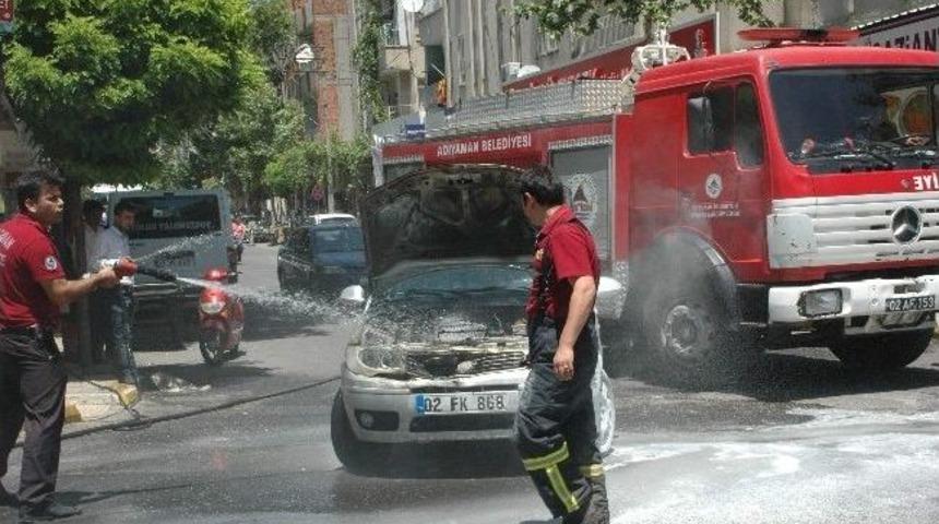 Seyir Halindeki Otomobil Yandı