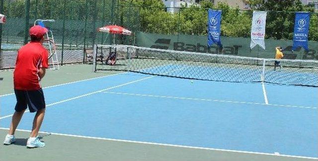 Muğla Tenis Merkezi Oldu