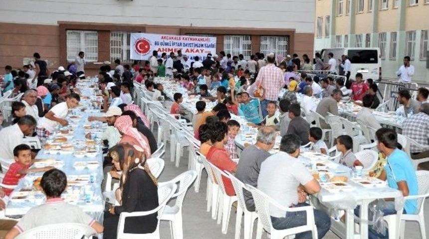 Ak&ccedil;akale Kaymakamlığı &Ouml;nc&uuml;l&uuml;ğ&uuml;nde 500 Kişiye İftar
