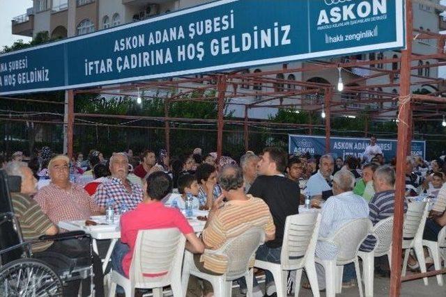 Askon İftar Çadırı Kurdu