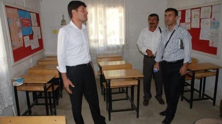 &Ouml;ğrenciler Barakadan Kurtuluyor