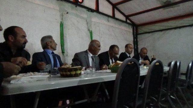 Kars Belediyesi&rsquo;nin İftar &Ccedil;adırı Yoğun İlgi G&ouml;rd&uuml; 2