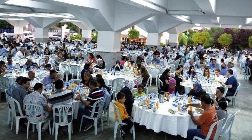 Mamak&rsquo;ta İlk İftar Belediye Personeline