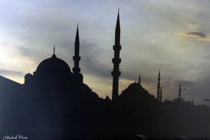 (özel Haber) Kemoterapi İçin Gittiği Hastanede Sergisiyle Karşılaştı G3