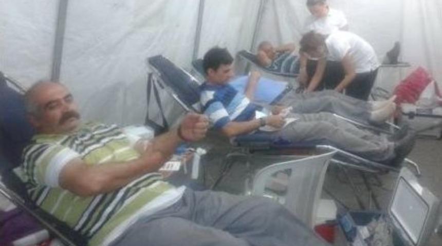 K&uuml;tahya'da İftar Sonrası Kan Bağışı