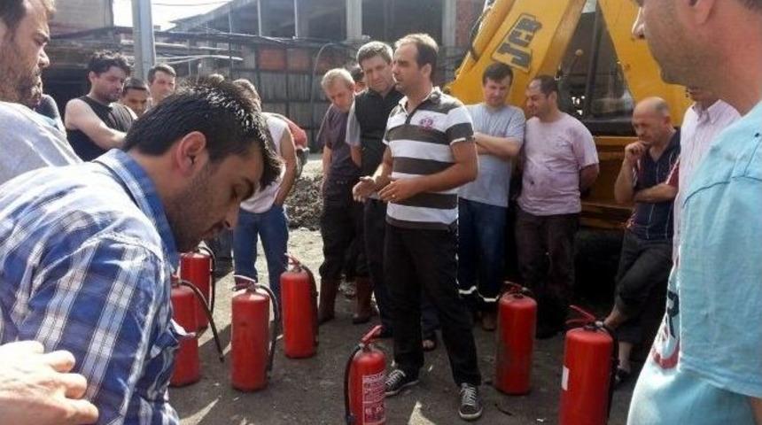 &Ccedil;alışanlar Yangınlara Karşı Eğitiliyor