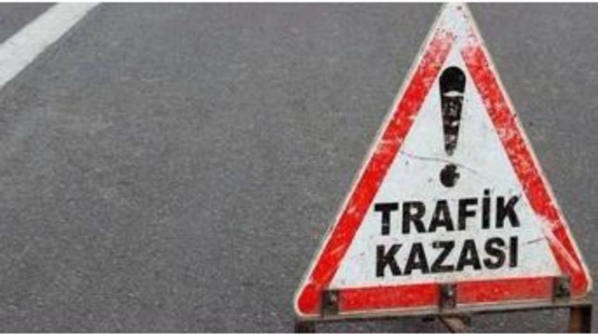 Patlayan Lastiğini Değiştirirken Tır&rsquo;ın Altında Altı