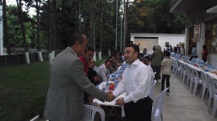 Ulus&rsquo;ta İlk İftar &lsquo;belediye Ailesi&rsquo; İle Yapıldı