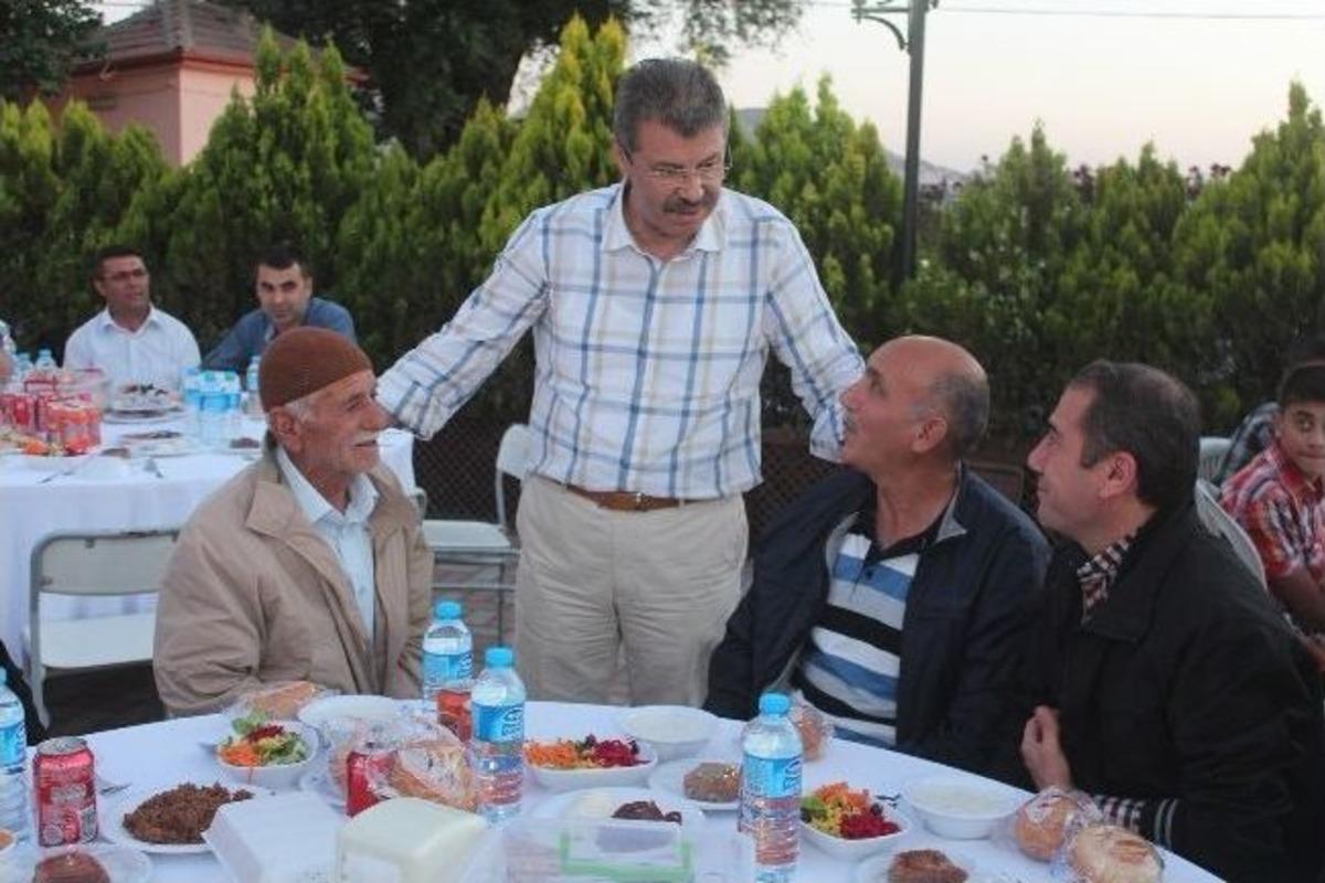 Kayseri Şeker &Ccedil;alışanlarına 'kadro' M&uuml;jdesi İftarda Geldi